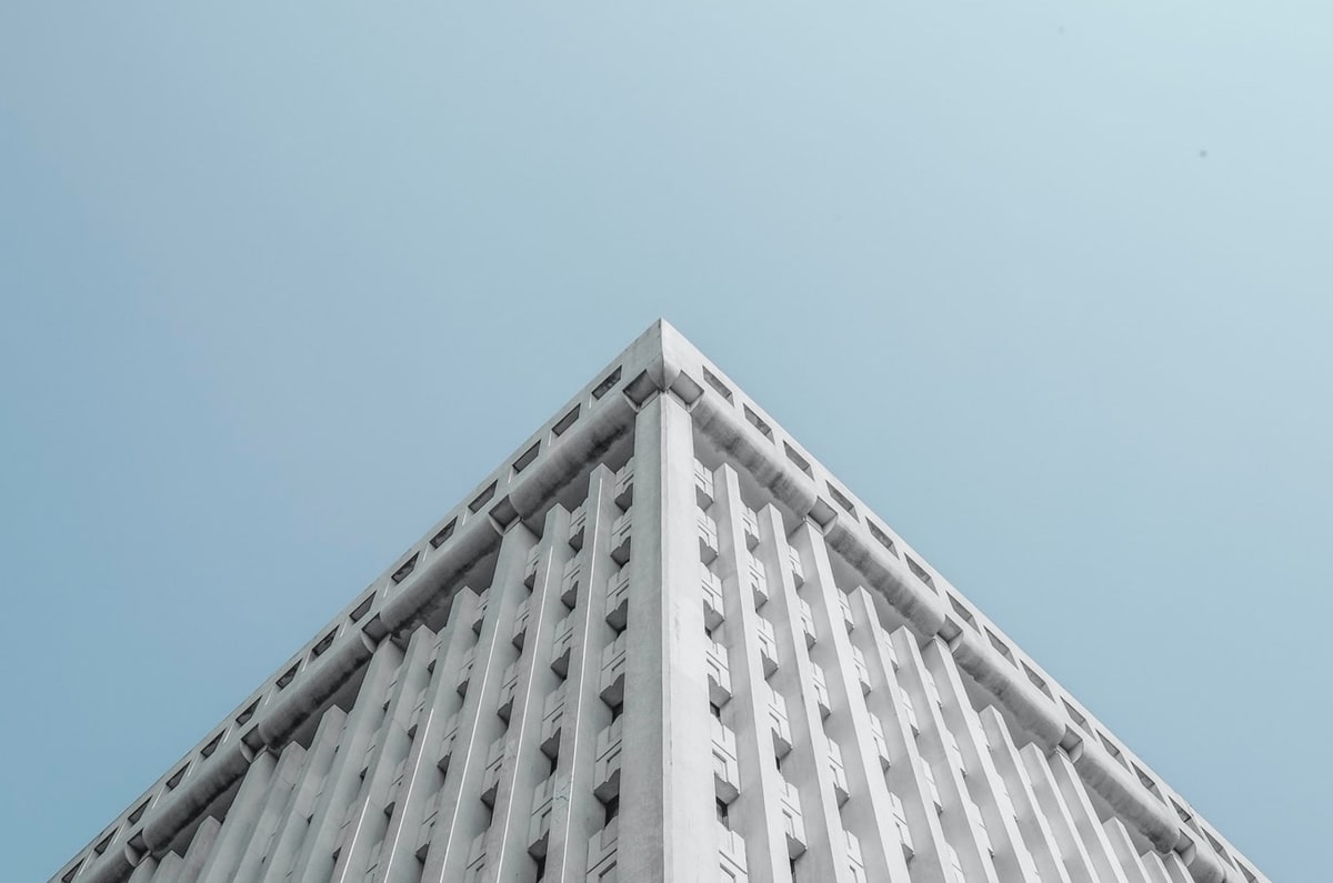 竞技宝LOL-阿职联竞技队球员勺子点球踢飞，对方球员竟然疯狂感谢