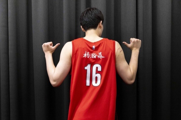 竞技宝LOL-拓记：被罚10万无关痛痒 杨瀚森若打出来1天球衣销量都不止这个钱